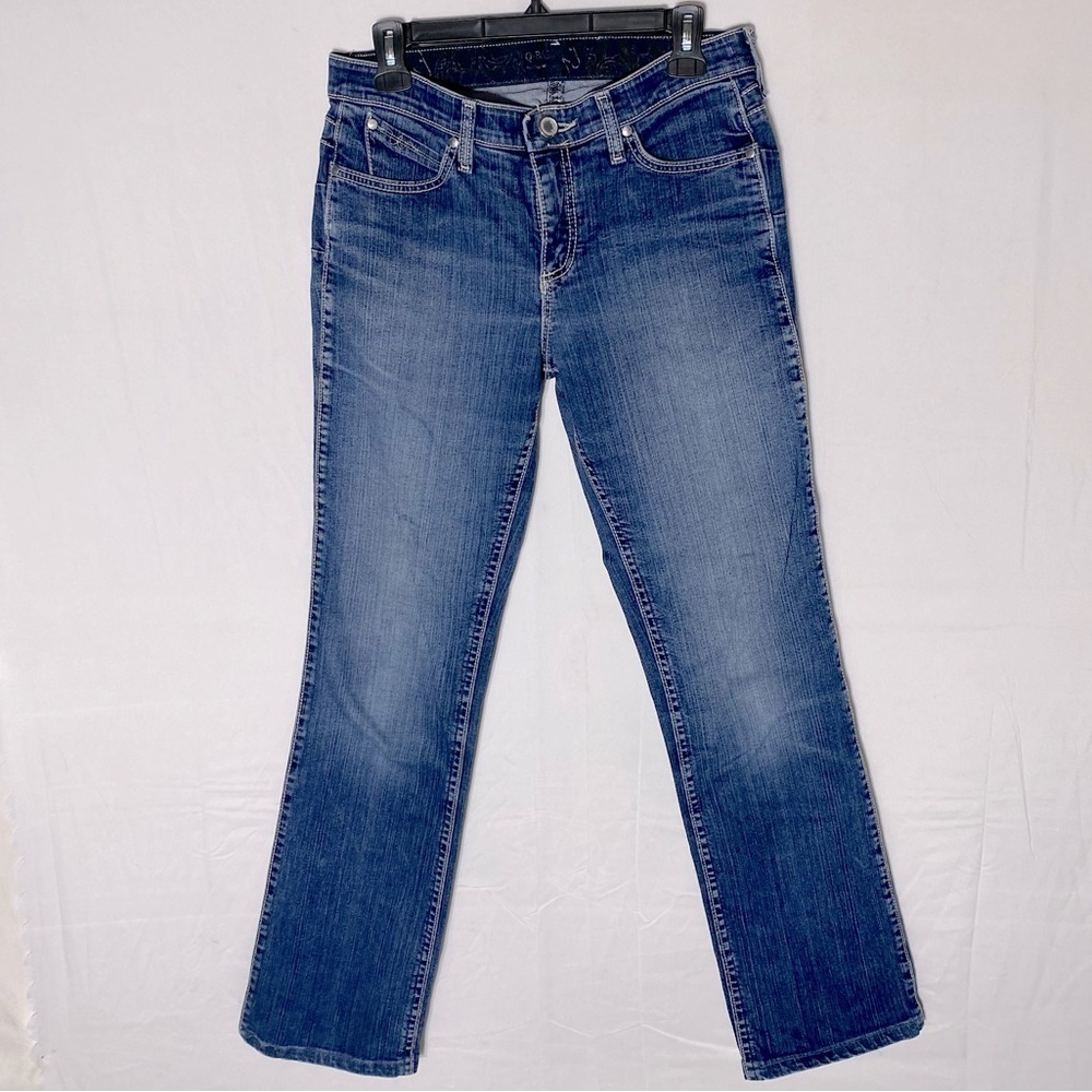 Wrangler Q Baby Med Wash Mid Rise Boot Cut Jeans 5/6